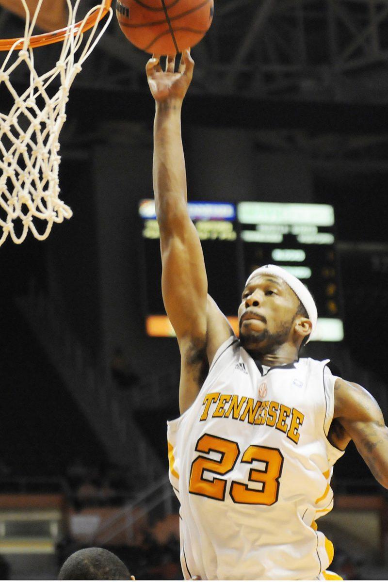 Guard Cameron Tatum attempts a layup against USC on Feb. 8. The senior made into the 1000-point club against the Gamecocks, becoming the 44th all-time Tennessee member.