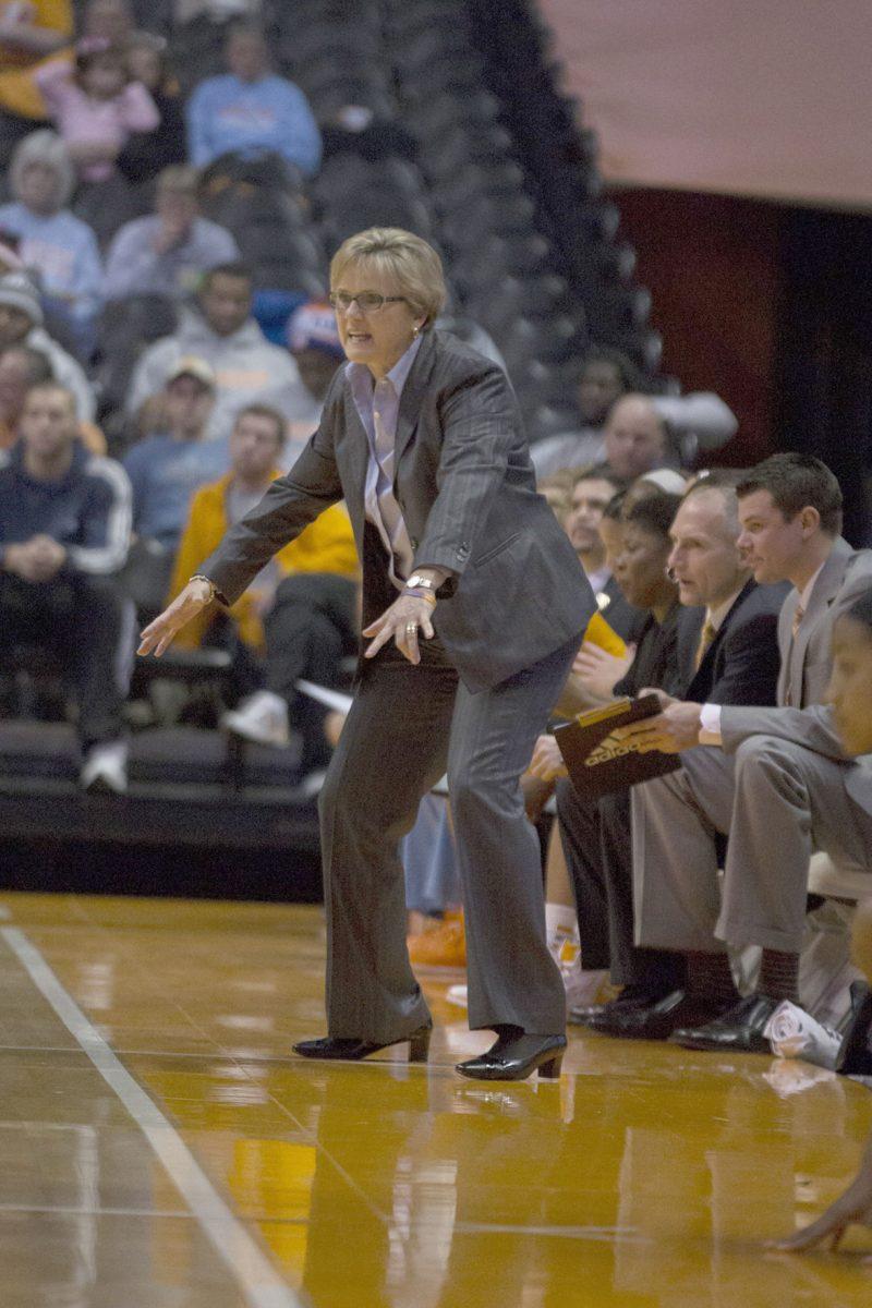 Holly Warlick reacts during a play against Davidson on Dec. 28.