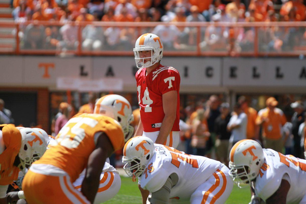 Junior Quarterback Justin Worley under center during Saturday's Orange and White spring practice.