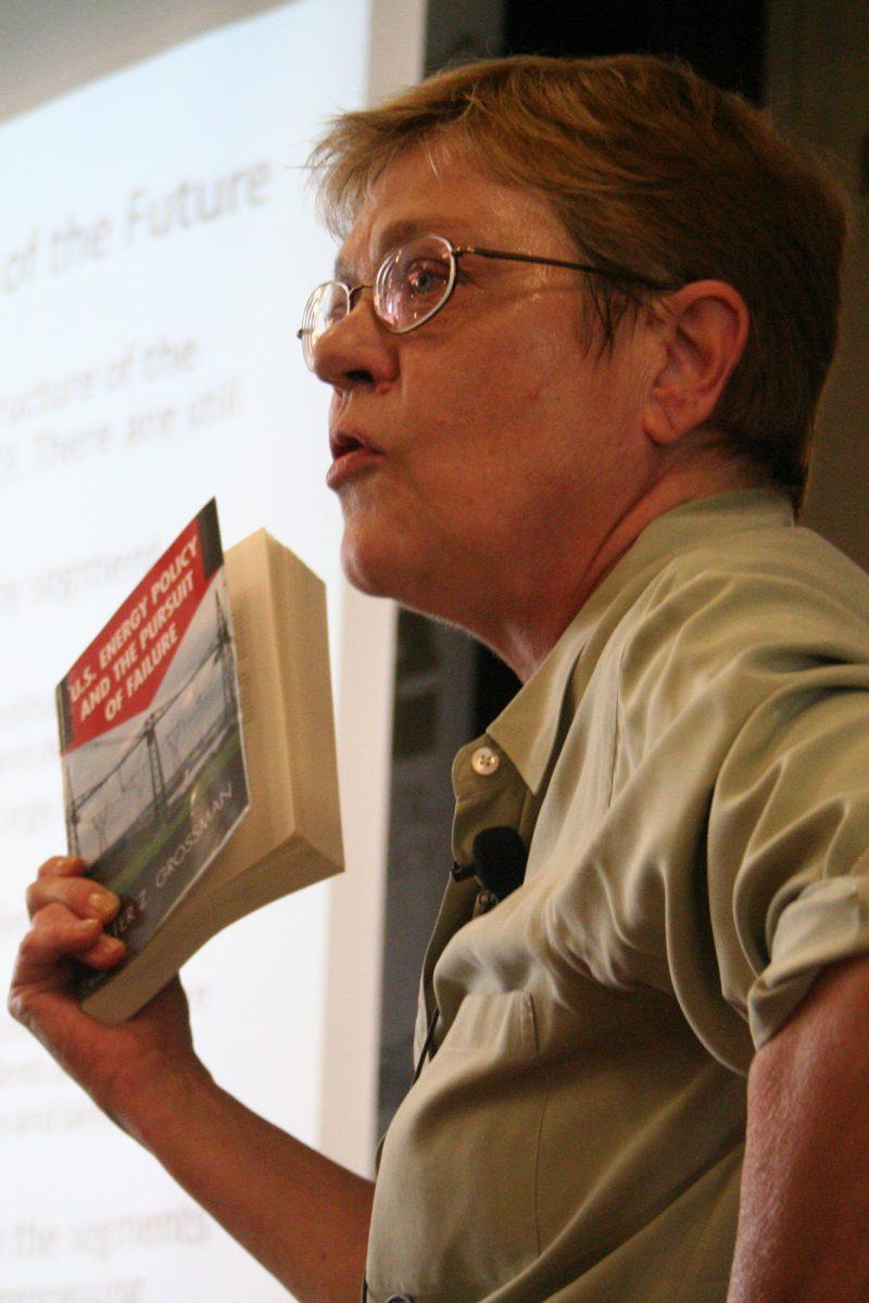 Lorna Greening, economic consultant and researcher, speaks about the technological innovations of the oil industry at the Howard H. Baker Jr. Center for Public Policy on Oct. 8. Greening discussed how the current developments in the industry can result in a petroleum renaissance.