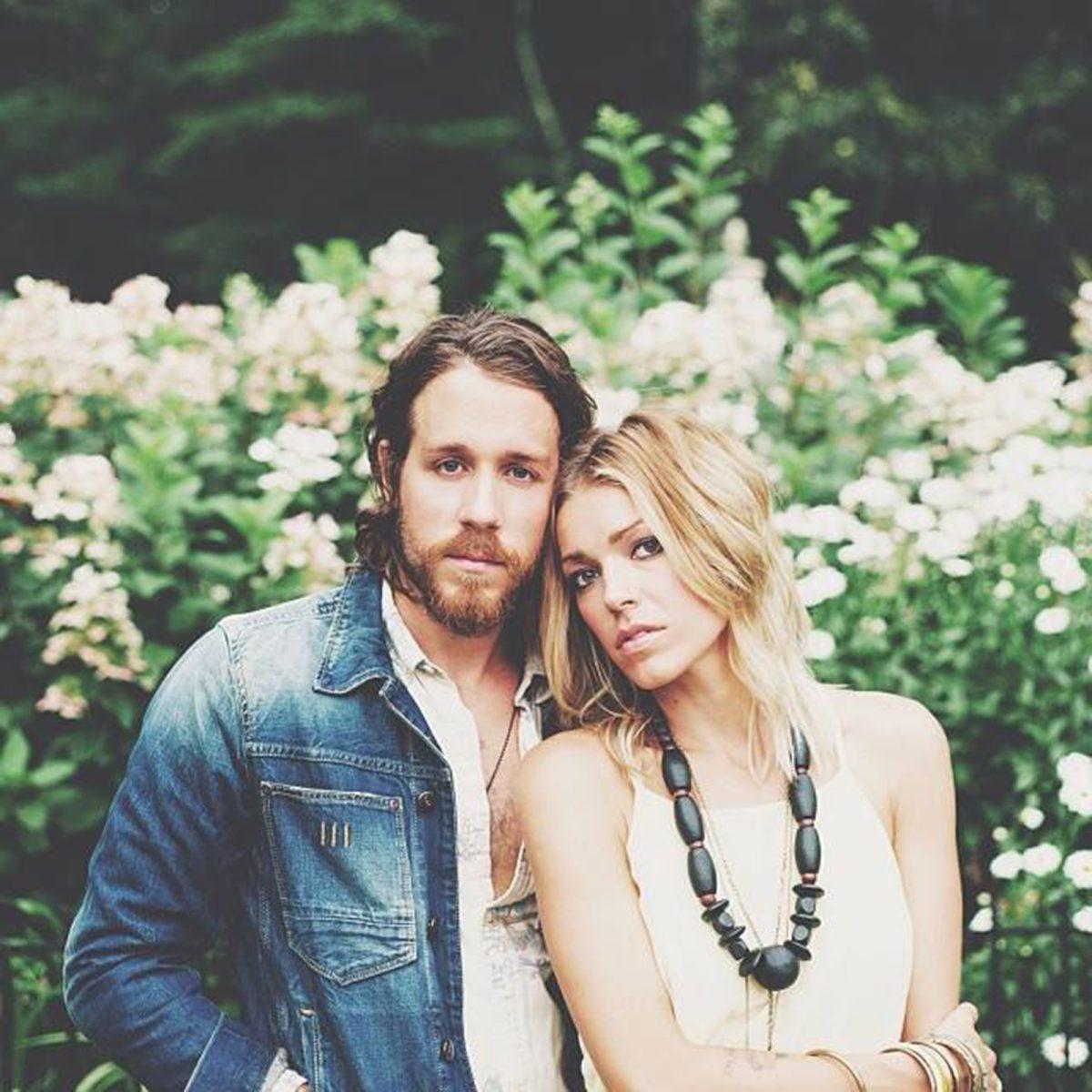 Husband and wife Josh and Nicole Johnson, the duo of Elenowen, will play The Concourse at The International on Saturday at 8 p.m.