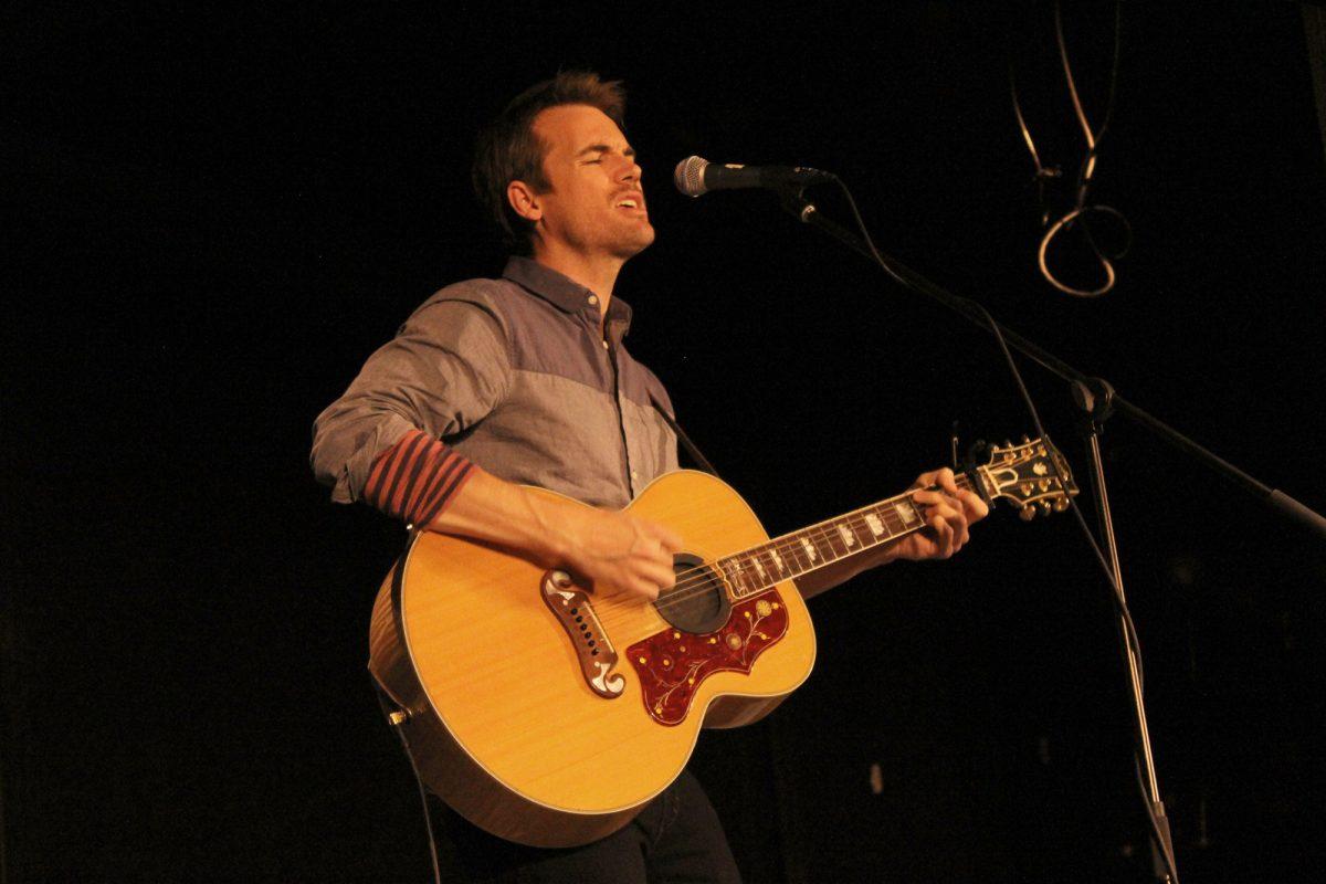 Tyler Hilton, former "One Tree Hill" actor, sings at Cookeville's Backdoor Playhouse on Thursday.