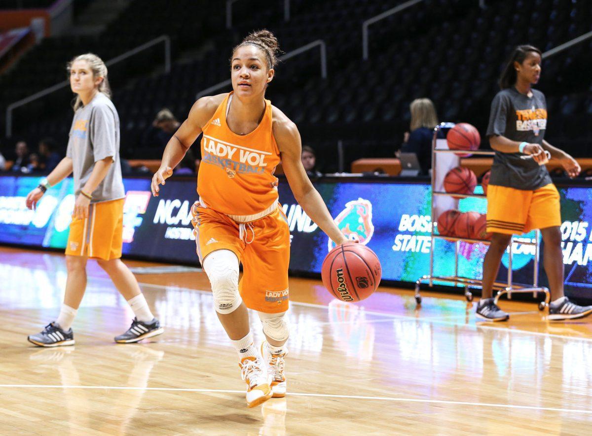 Sophomore Andraya Carter dribbles the ball during practice on the off day of the NCAA tournament at the Thompson-Boling Arena.