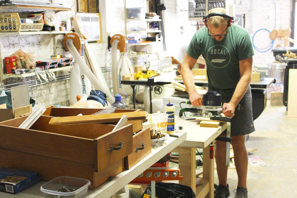 The communal studio brings Knoxville together into a creative space. 