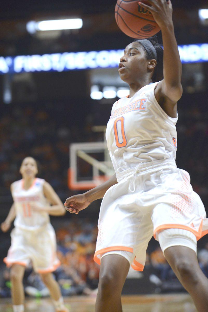 Lady Vols player, Jordan Reynolds, looks for an open pass.