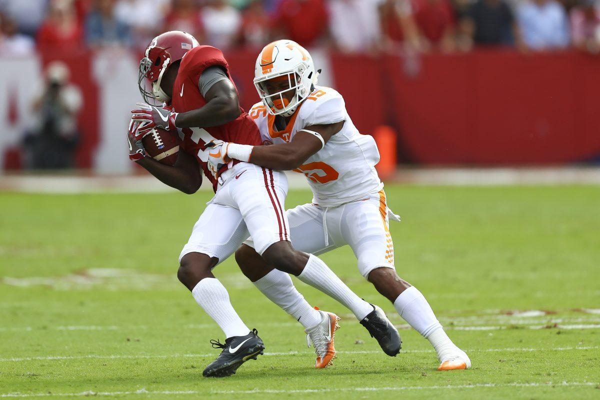 Defensive back Shawn Shamburger #15 of the Tennessee Volunteers during the game between the Alabama Crimson Tide and the Tennessee Volunteers at Bryant-Denny Stadium in Tuscaloosa, AL on Oct. 21, 2017.