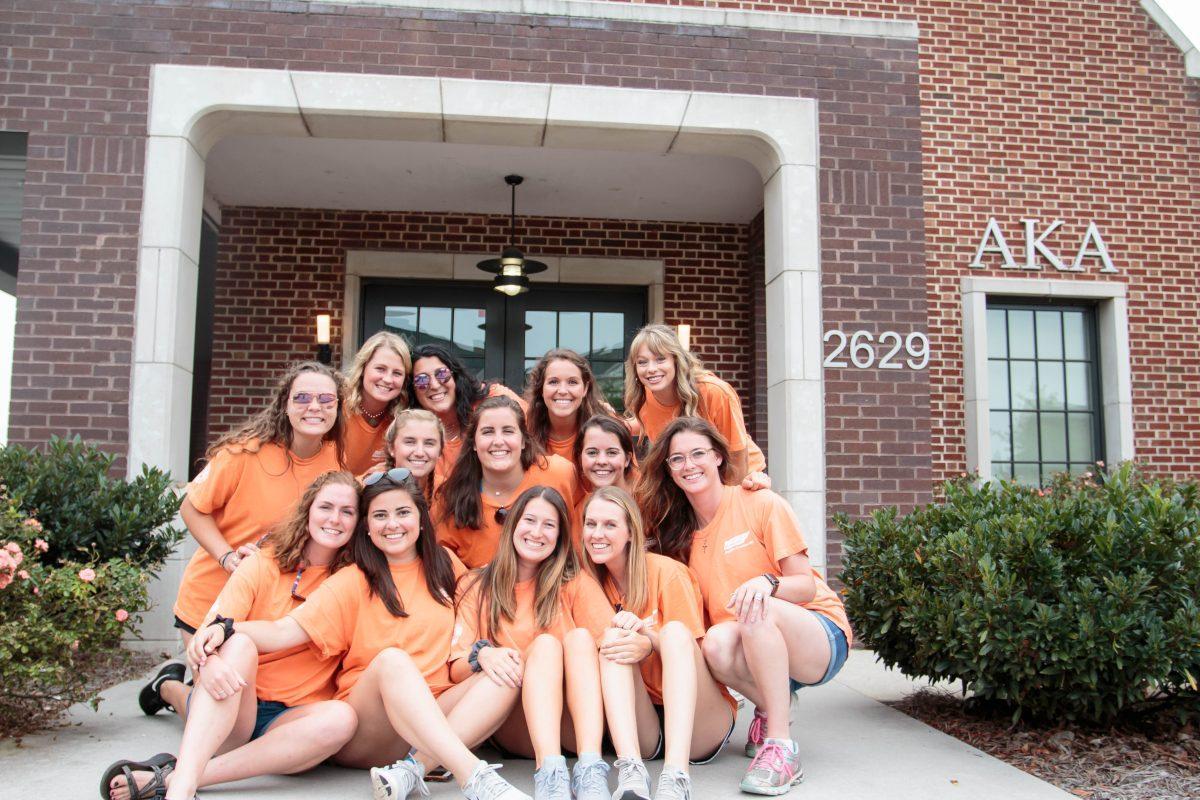 Gamma Chi girls pose for a photo before final bids are opened on Bid Day 2018. 
