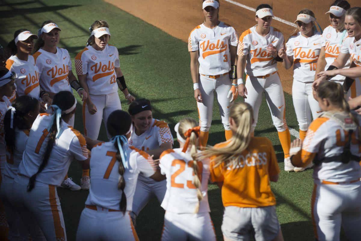 The Tennessee softball team before the start of the Georgia game on March 31, 2018.