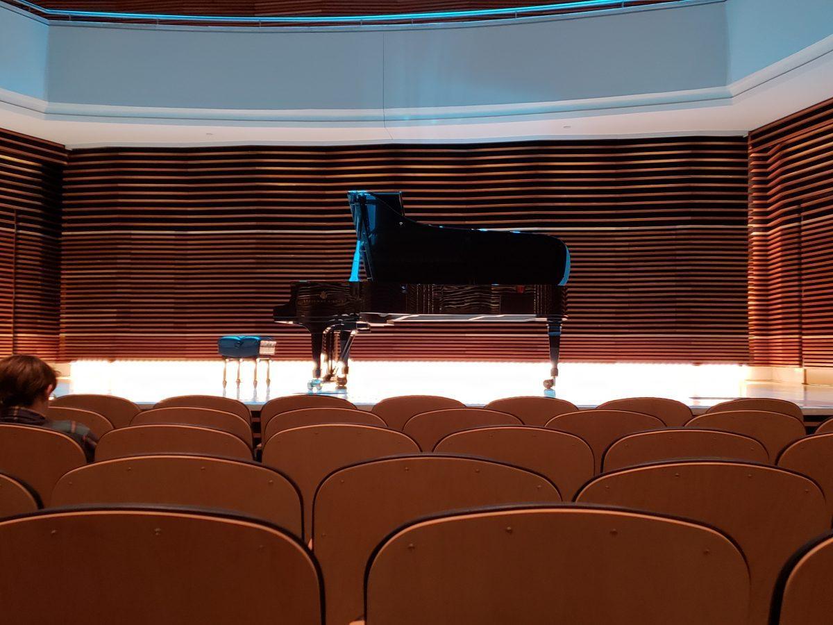 Guests arrive for the performance of Professor of Piano Chih-Long Hu in the Sandra G. Powell Recital Hall in the Natalie L. Haslam Music Center on Oct. 2, 2018. 
