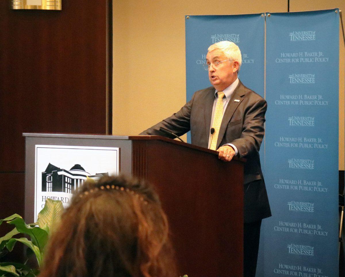 Former lawyer, Bill Halton, spoke on his 2018 book, "Full Court Press: How Pat Summitt, a High School Basketball Player, and a Legal Team Changed the Game." The book focuses on Pat Summitt's push to lift restrictions on women during the “Cape v. Tennessee Secondary School Athletic Association (TSSAA)” court case.