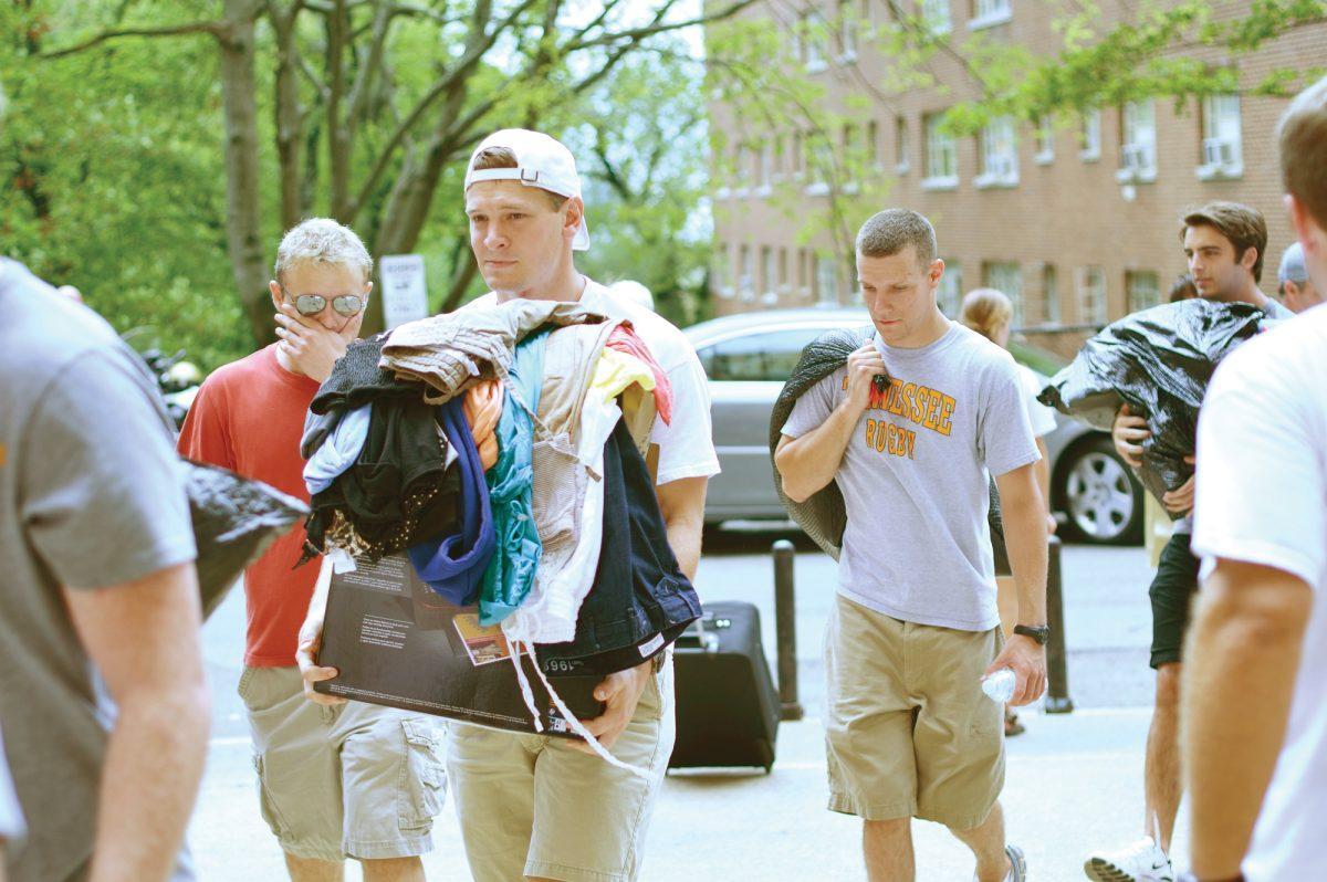 Students move into North Carrick Hall. 