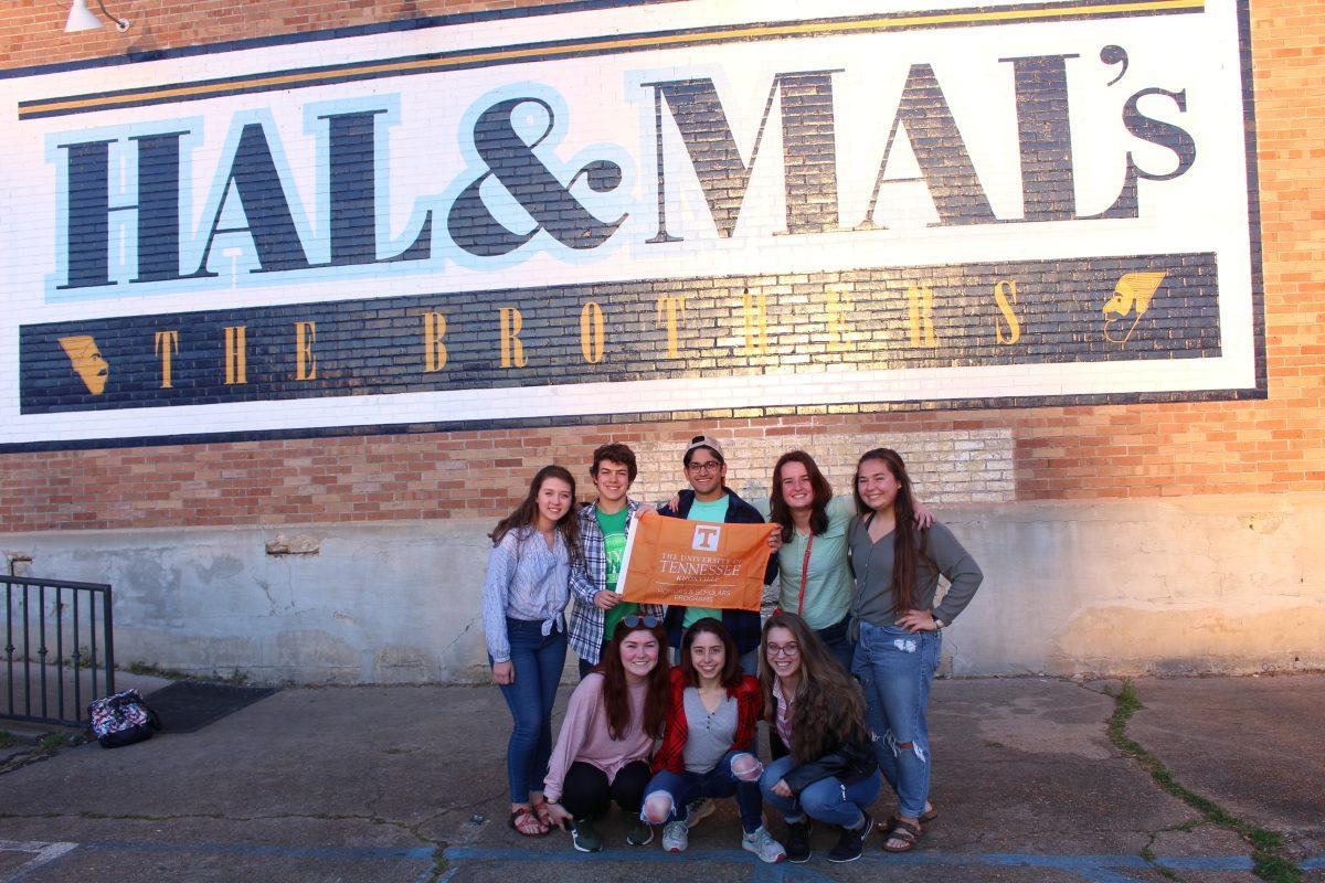 For spring break 2019, staff writer Coleman Numbers, traveled to Jackson, Mississippi with seven other UT students and a learning advisor as part of a VOLbreaks service trip.