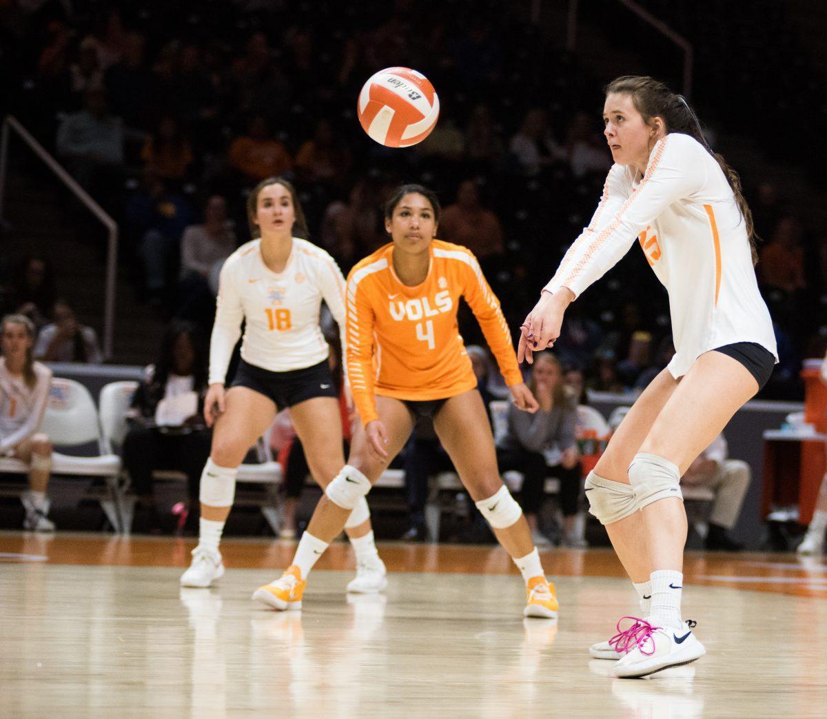 Tennessee's Lily Felts (15) bumps the ball during the game against Auburn University on Wednesday, November 27, 2019 at Thompson-Boling Arena.