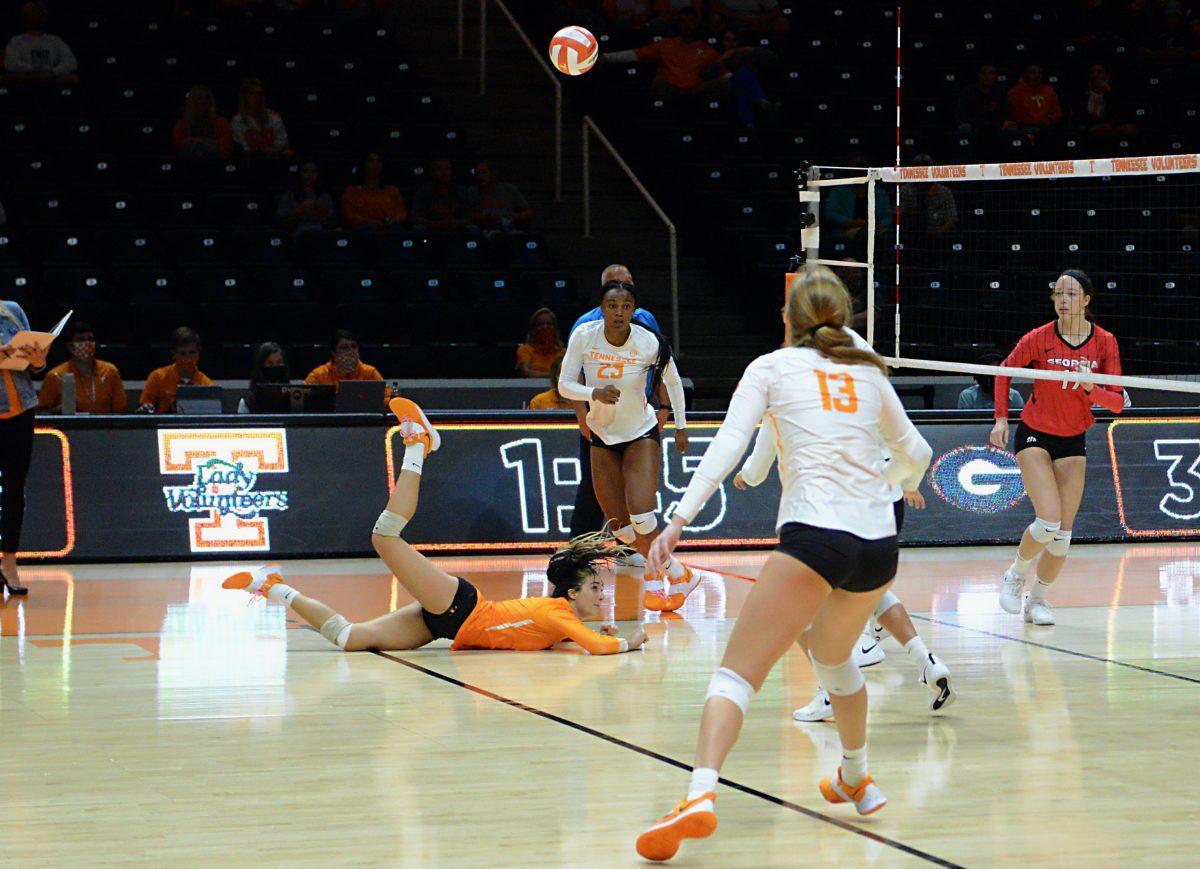 #3 Madison Coulter dives to return the ball during their loss against Georgia in Thompson Boling Arena on Oct. 29, 2020.