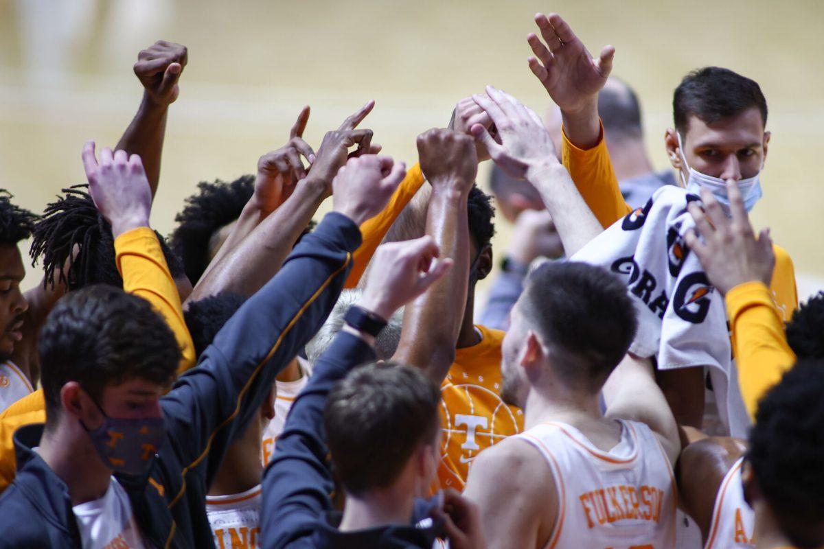 Dec 18, 2020; Knoxville, Tennessee, USA; The Tennessee Volunteers after a timeout in the second half against the Tennessee Tech Golden Eagles at Thompson-Boling Arena. Mandatory Credit: Randy Sartin-USA TODAY Sports