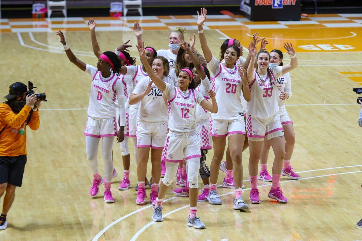 Feb 18, 2021; Knoxville, Tennessee, USA; The Tennessee Lady Vols wave to fans after the game against the South Carolina Gamecocks at Thompson-Boling Arena. Mandatory Credit: Randy Sartin-USA TODAY Sports