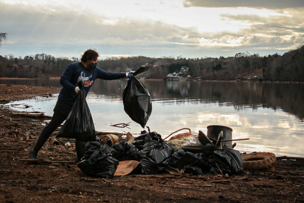 The Tennessee River Clean Up event on Jan. 27, 2021.