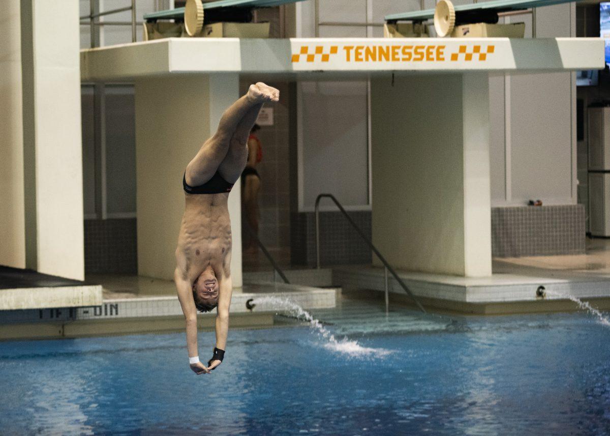 Tennessee's Nick McCann dives during the Tennessee swimming and diving invitational on Sunday, November 24, 2019 at the Allan Jones Intercollegiate Aquatic Center.