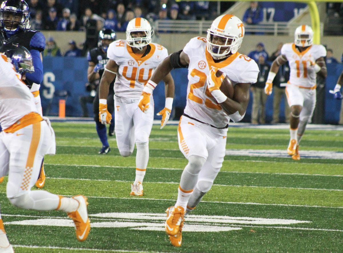Sophomore Evan Berry runs for a touchdown during the game against Kentucky.