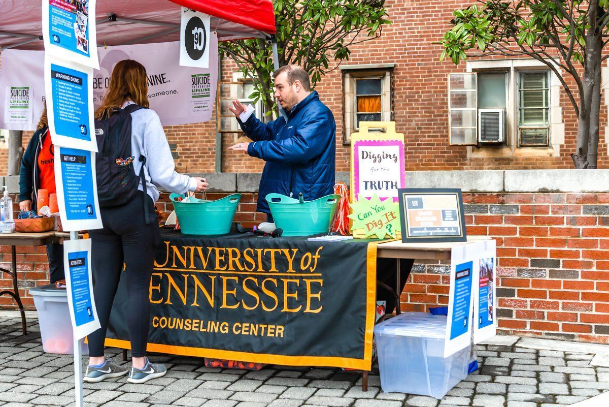 PED Walkway Booths-08.jpg