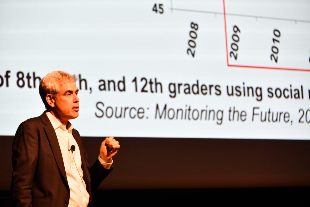 Social psychologist Jonathan Haidt discusses the connection between the skyrocketing increase in attempted suicide among teens and the increased use of social media at the UT Student Union Auditorium on Thursday, March 31, 2022.