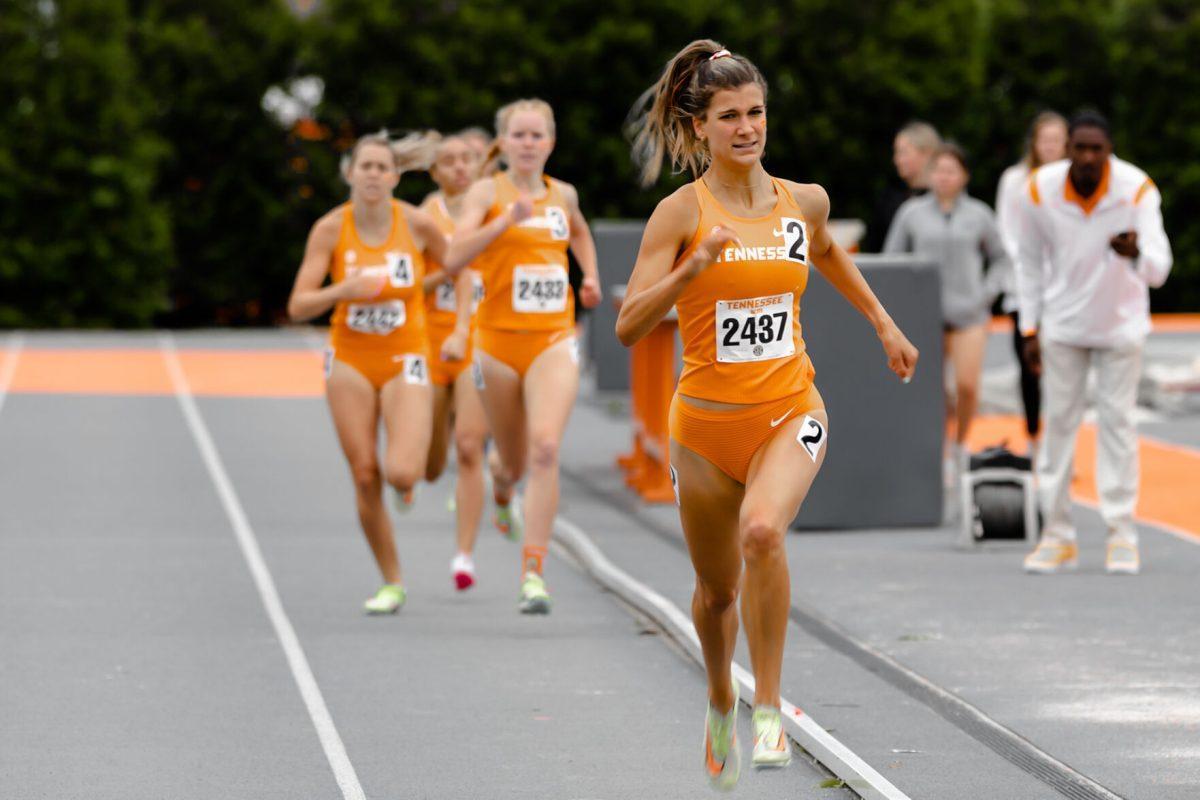 Emma Dilullo wins the woman's 800m race at the Tennessee Challenge. At LaPorte Stadium, Saturday May 7, 2022.