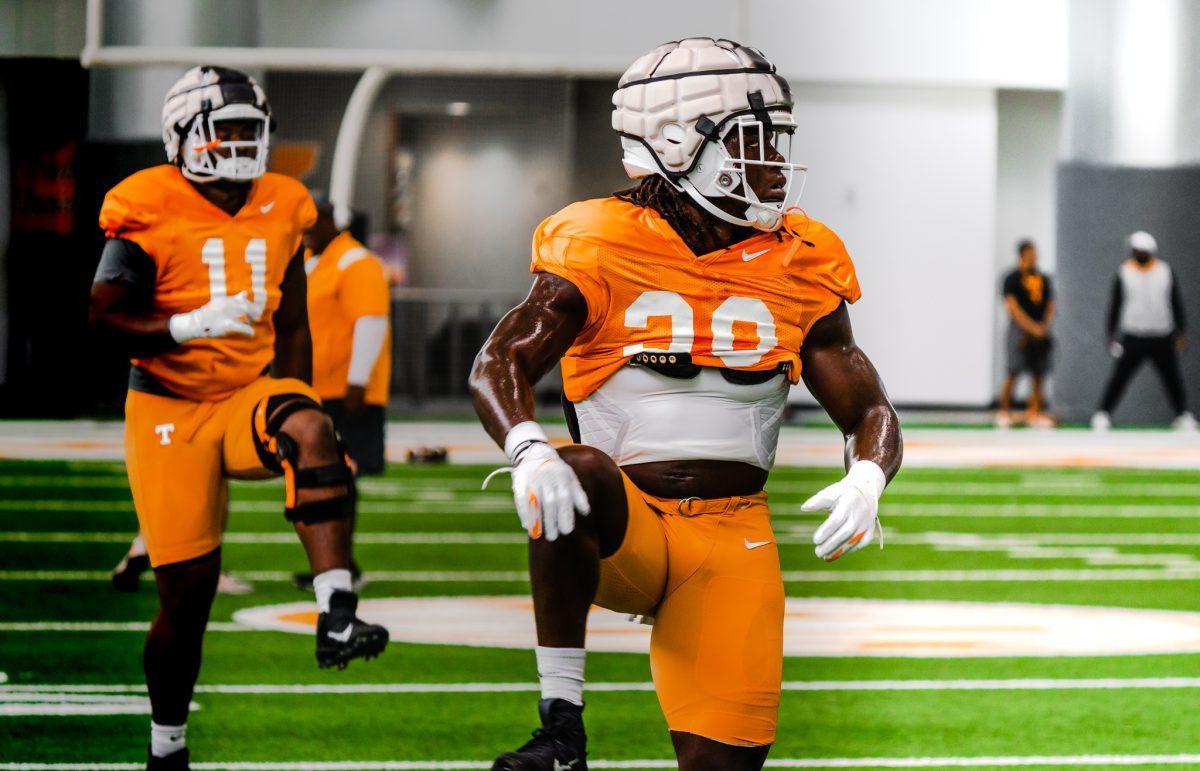 Linebacker Solon Page III gets loose before Tennessee's practice on Monday, Aug. 8, 2022. 