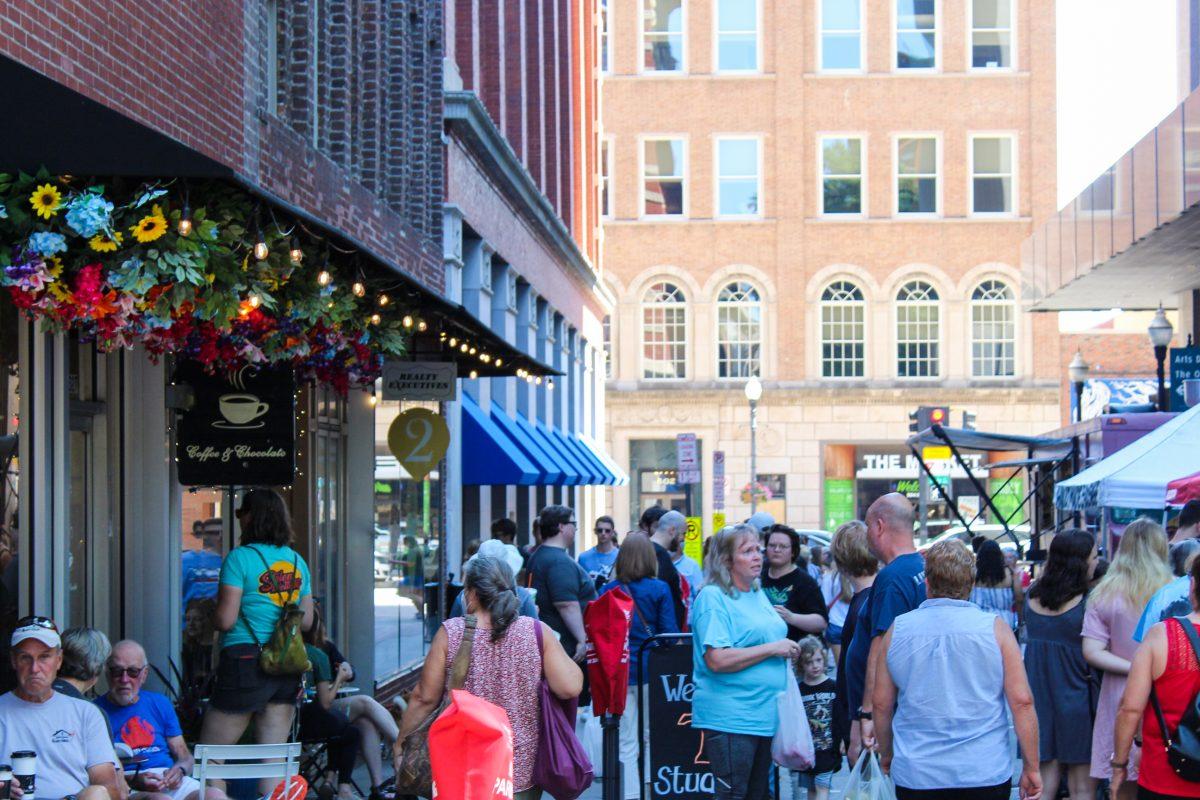 Nourish Knoxville has been dedicated to expanding the local food market through vending in the Market Square Farmers Market. 