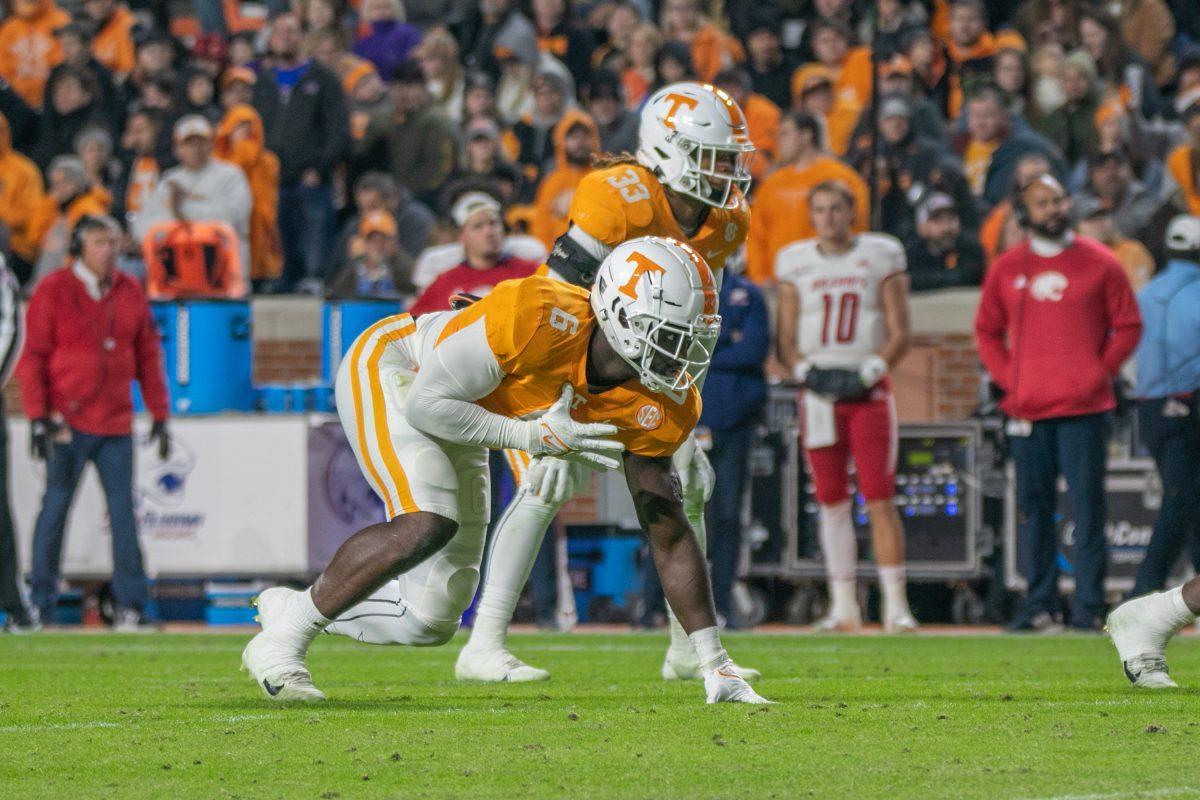 Byron Young (6) and Jeremy Banks (33) ready to pounce on the Jags at the Tennessee vs South Alabama game at Neyland Stadium on Saturday Nov. 20, 2021.