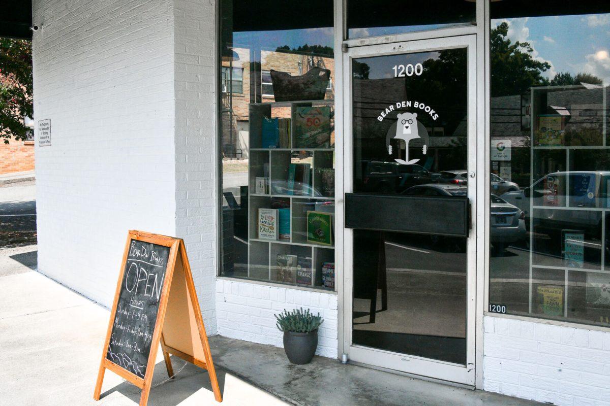 Bear Den Books is the latest bookstore to open up in Sequoia Hills. Thursday, Aug. 25, 2022
