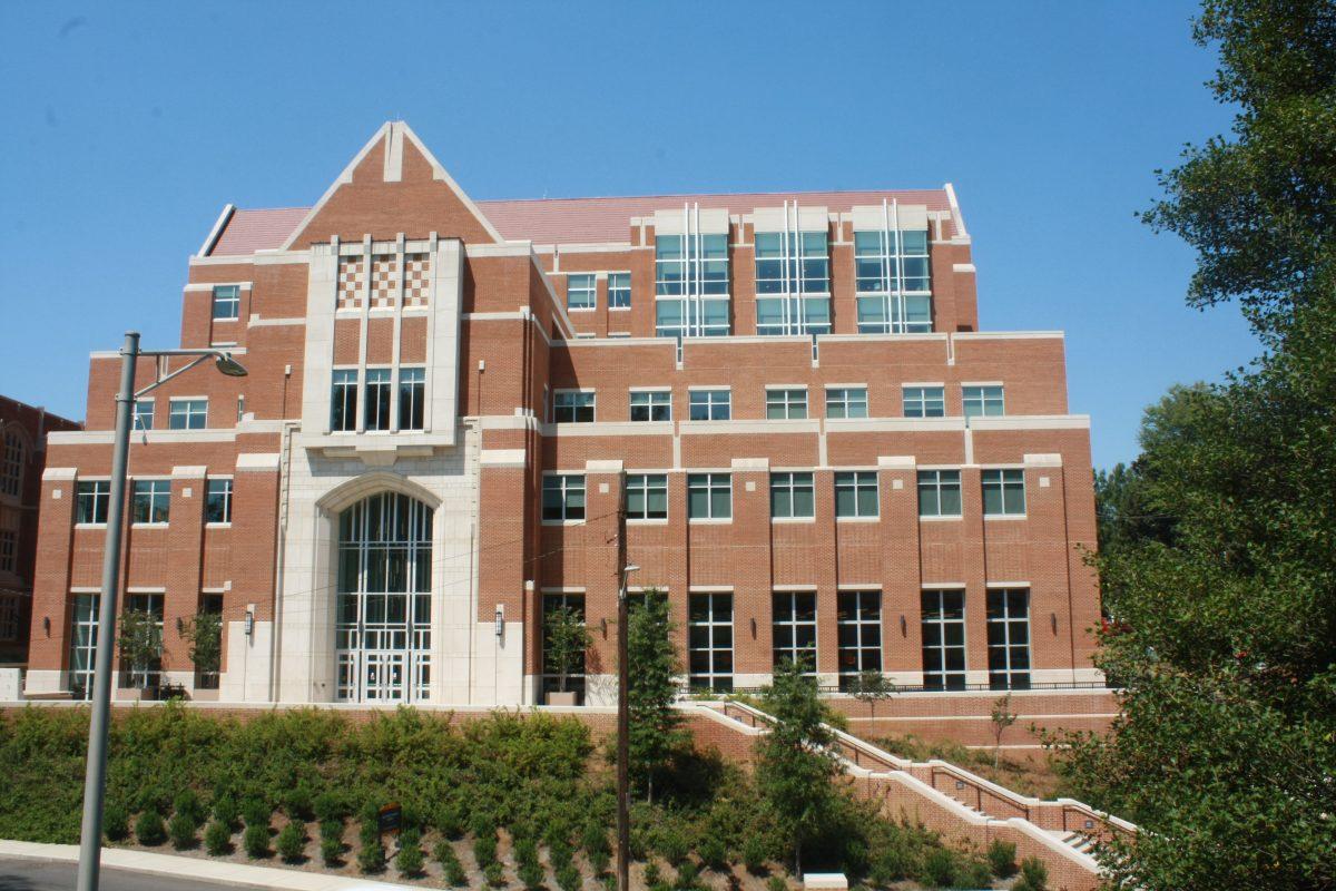 Completed in 2018, the Ken and Blaire Mossman Building is home to several science departments and lab spaces. 