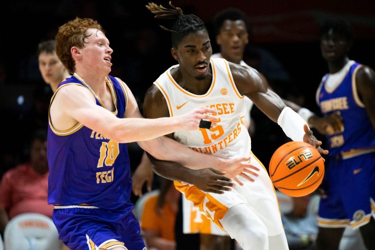 Jahmai Mashack tries to get around a Tennessee Tech defender in Tennessee's 75-43 win over the Eagles on Nov. 7 2022 at Thompson-Boling Arena.