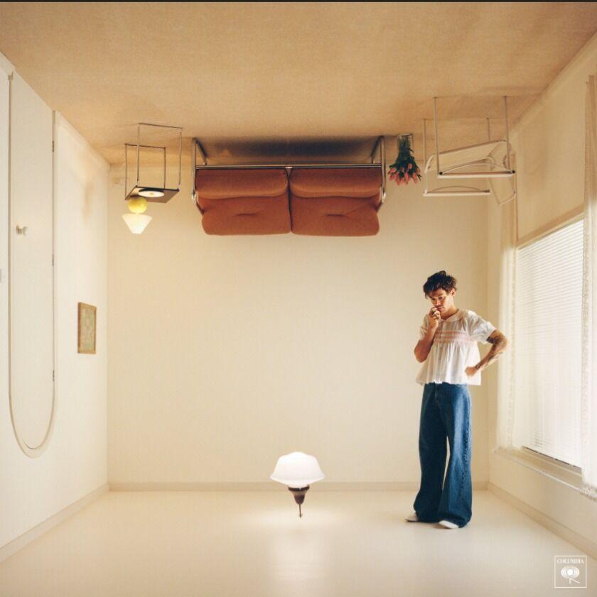 "Harry's House" album cover.