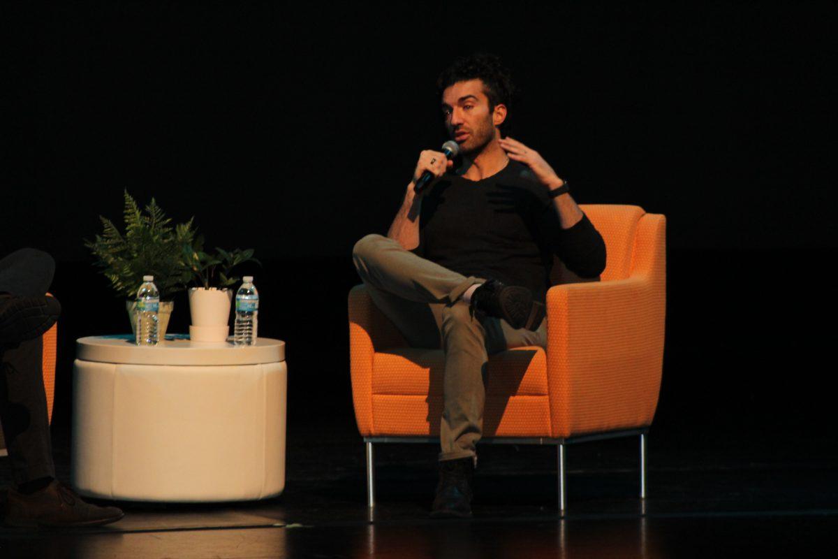 Justin Baldoni in the Student Union auditorium speaking about his book and podcasts about masculinity, March 28, 2023.