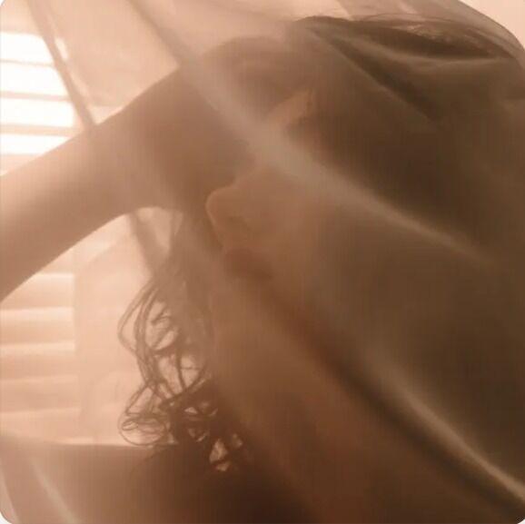 Caroline Romano's new track "Mississippi Air" released on May 5. 
