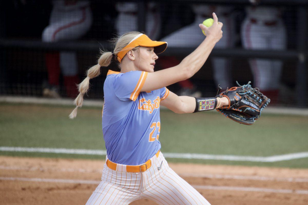 No. 23 Karlyn Pickens pitches against Alabama at Sherri Parker Stadium on March 25, 2023.
