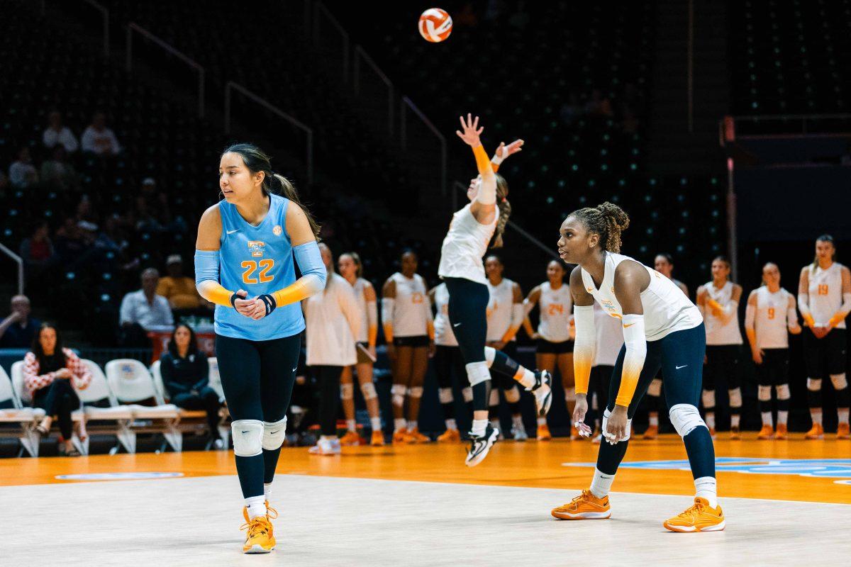 Vols' prepare for next play against Ole Miss in the Food City Center. Sunday, Nov, 12, 2023. Parker Phegley