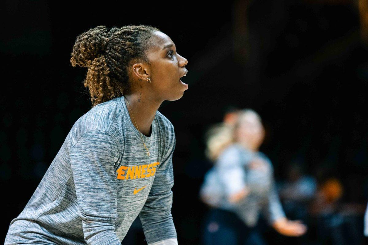 Erkyah Lovett warms up in the Food City Center. Sunday, Nov, 12, 2023. Parker Phegley