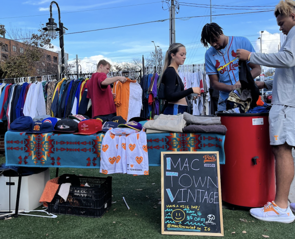 MacTownVintage is a vintage market ran by two UT senior supply management majors, Jonny Liberatore and Ryan Gleason.