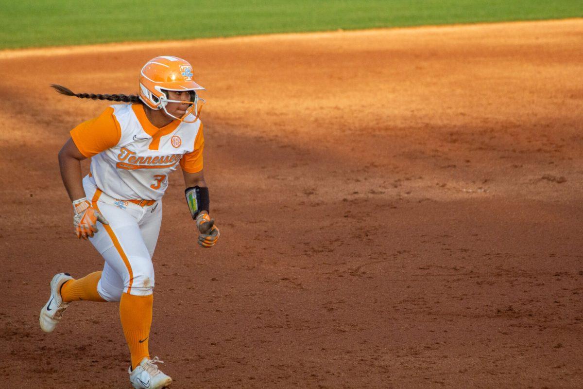 Destiny Rodriguez (34) runs for third base during a game against Kentucky at Sherri Parker Lee Stadium. Thursday, May 2, 2024.