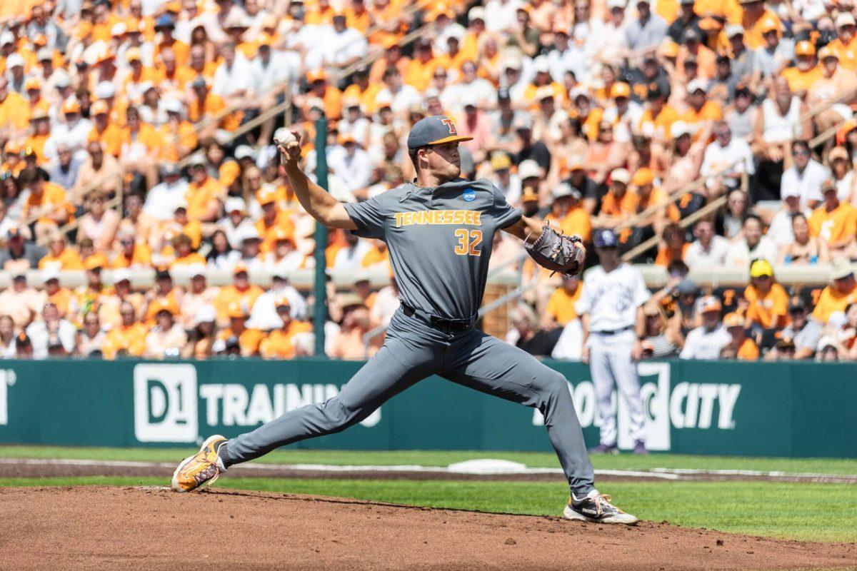 Drew Beam (32) starts during game against Evansville at Lindsey Nelson Stadium. Saturday, June 8, 2024.
