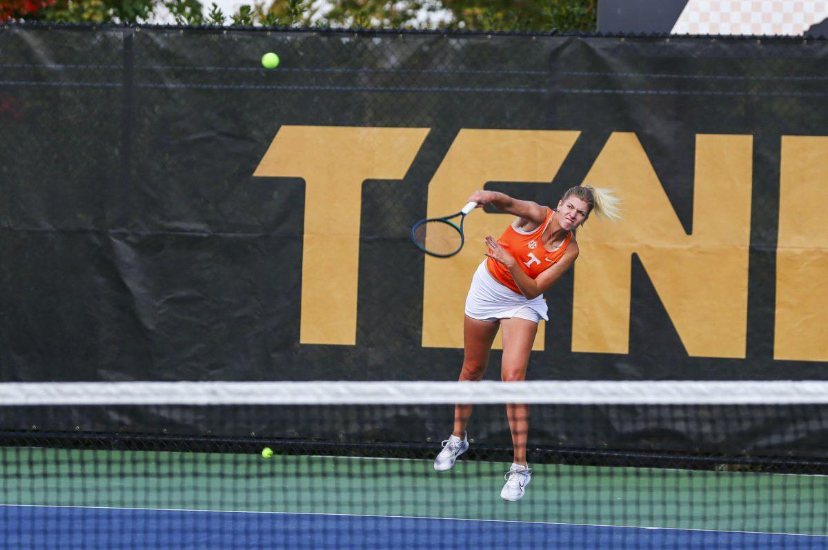 Elza Tomase serves to Ohio State at Barksdale Tennis Stadium. Saturday, Oct. 26, 2024
