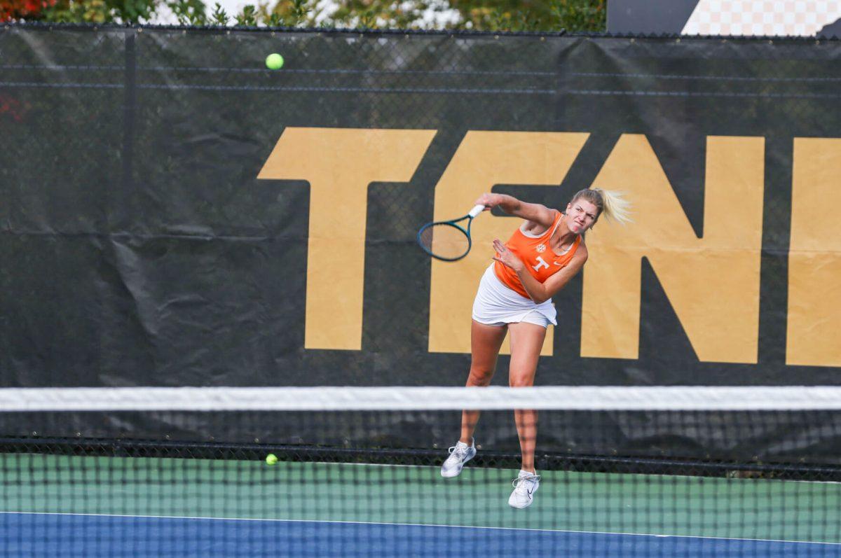 Elza Tomase serves to Ohio State at Barksdale Tennis Stadium. Saturday, Oct. 26, 2024