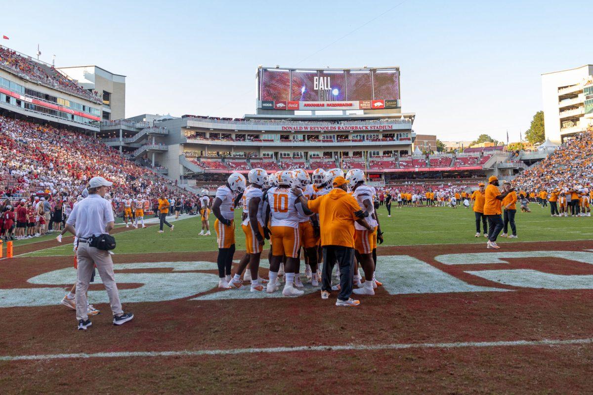 Tennessee's defensive line meets before a game against Arkansas at Donald W. Reynolds Razorback Stadium. Saturday, Oct. 5, 2024. 