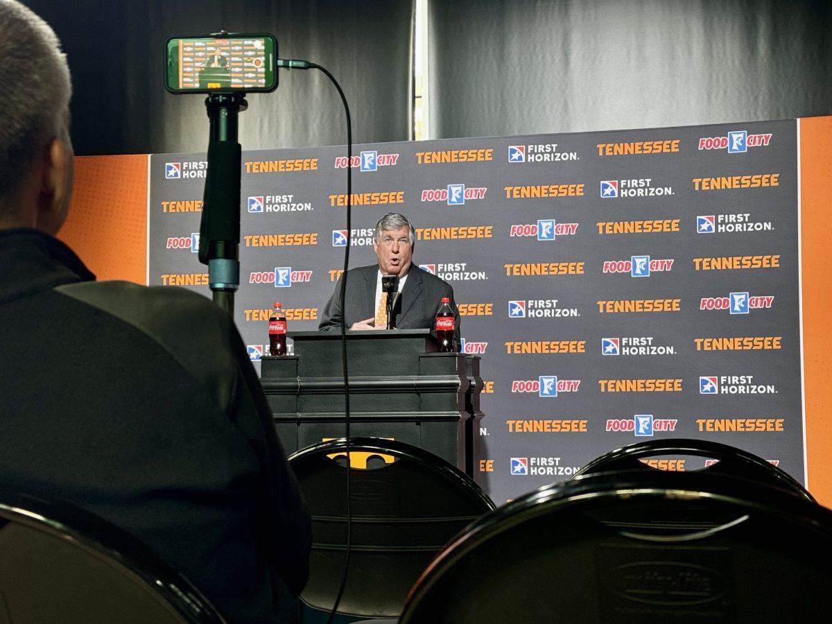 Broadcaster and "Voice of the Vols" Bob Kesling discusses his decision to retire with the media. Thursday, Nov. 7, 2024. 