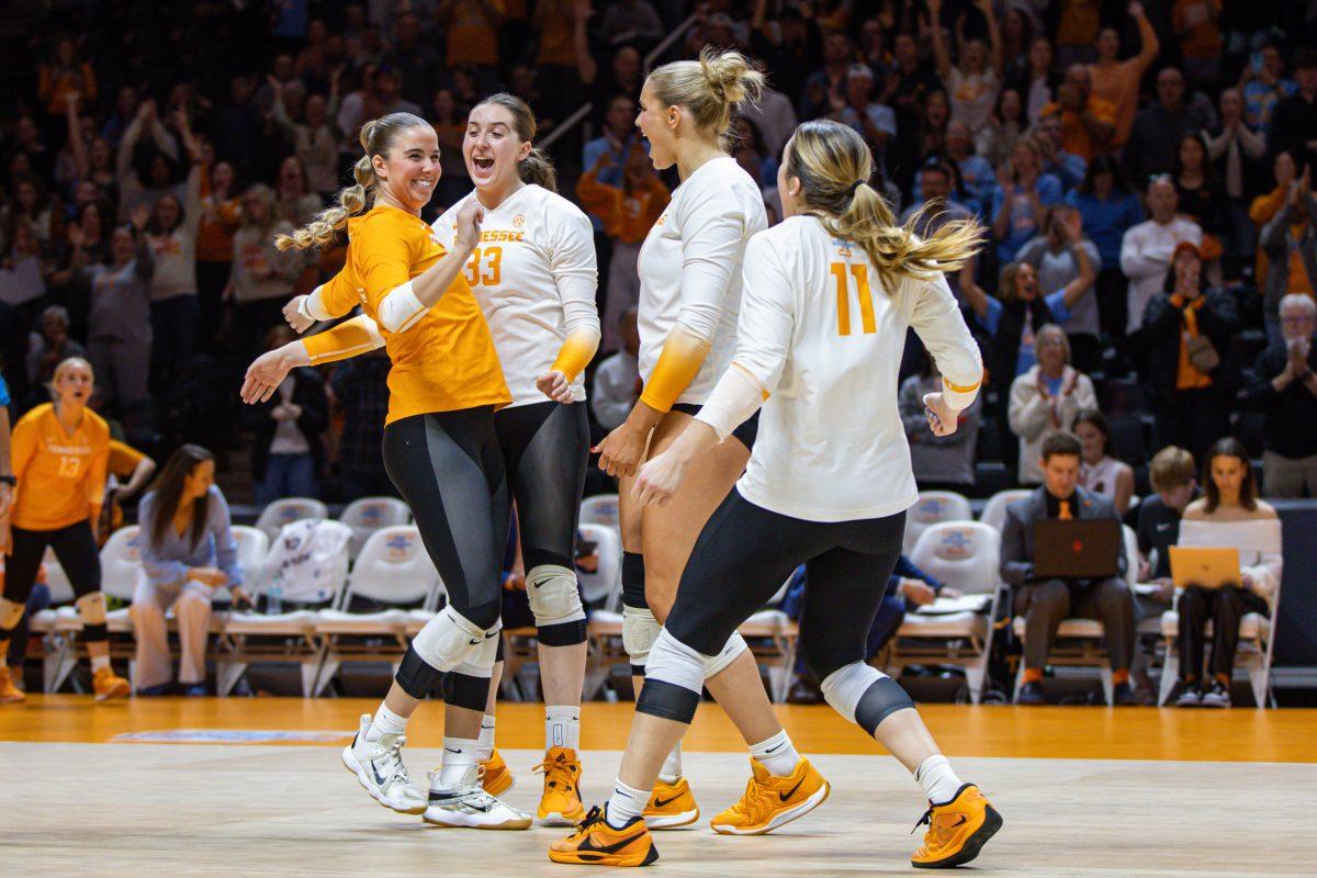 Tennessee volleyball celebrates a match victory over South Carolina at Food City Center. Sunday, Nov. 24, 2024.