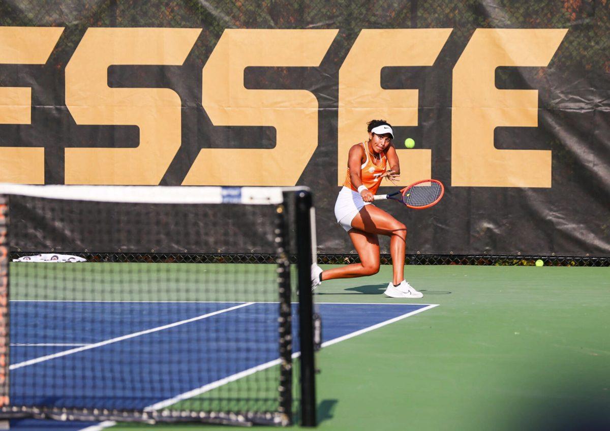 Vanesa Suarez returns a hit to Ohio State at Barksdale Tennis Stadium. Saturday, Oct. 26, 2024
