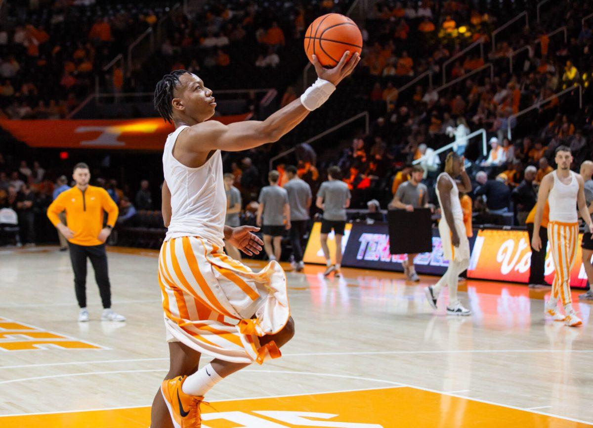 Jordan Gainey (11) goes up for a layup during warm-ups at the game against Arkansas at Thompson-Boling Arena at Food City Center. Saturday, Jan. 4, 2025.