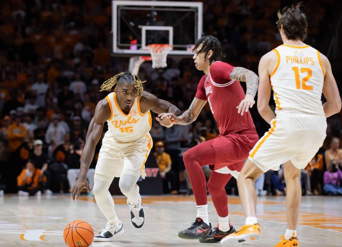 Jahmai Mashack (15) drives to the basket during the game against Arkansas at Thompson-Boling Arena at Food City Center. Saturday, Jan. 4, 2025.