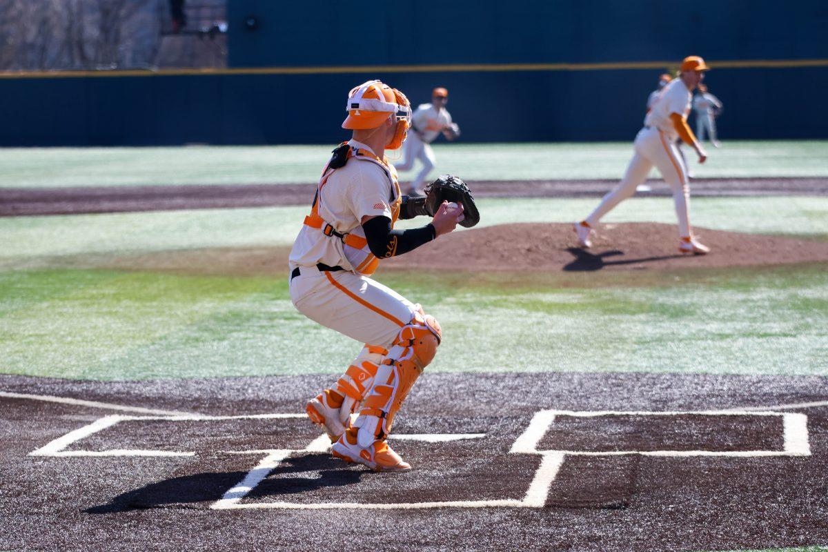 Stone Lawless (27) throws the ball to second in game against Samford at Lindsey Nelson Stadium. Sunday, Feb. 23, 2025.